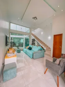 Casa com 4 Quartos à venda, 225m² no Comendador Soares, Nova Iguaçu