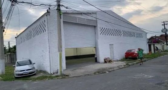 Galpão / Depósito / Armazém à venda, 375m² no Jardim Boa Esperança (Vicente de Carvalho), Guarujá