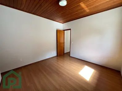 Apartamento com 2 Quartos para alugar, 127m² no Centro, Nova Friburgo