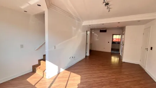 Casa de Condomínio com 3 Quartos para venda ou aluguel, 135m² no Granja Viana, Cotia
