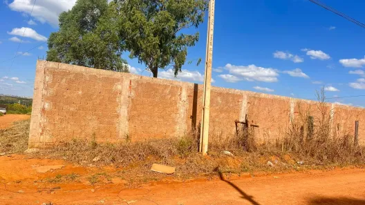 Terreno / Lote / Condomínio à venda, 350m² no , Brasília