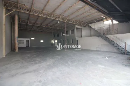 Galpão / Depósito / Armazém à venda, 630m² no Jardim Monte Santo, Almirante Tamandaré