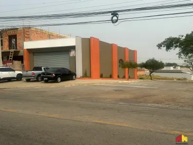 Loja / Salão / Ponto Comercial para alugar, 211m² no Vila dos Ipês, Boituva