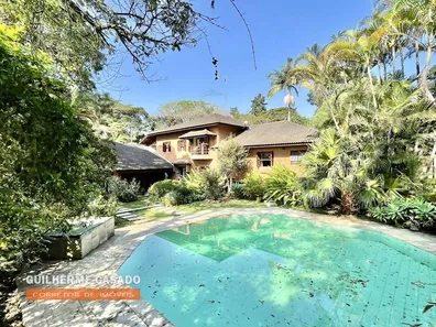 Fazenda / Sítio / Chácara com 5 Quartos para venda ou aluguel, 2530m² no Vila Santo Antônio, Cotia