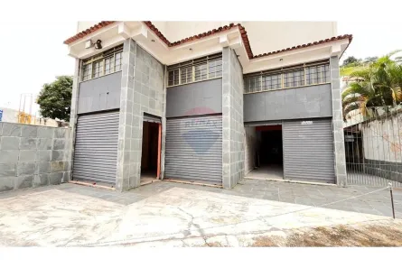 Loja / Salão / Ponto Comercial à venda, 226m² no Nova Benfica, Juiz de Fora