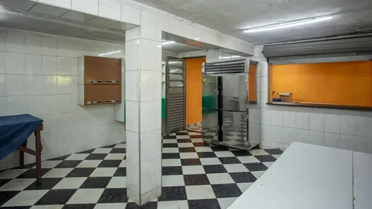 Fazenda / Sítio / Chácara com 8 Quartos à venda, 1500m² no Águas da Cascata, Francisco Morato