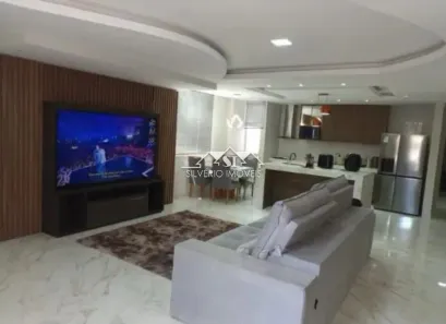 Casa com 4 Quartos à venda, 200m² no Peró, Cabo Frio