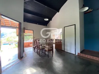 Fazenda / Sítio / Chácara com 4 Quartos para alugar, 320m² no Condomínio Lagoinha, Jacareí