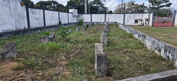 Galpão / Depósito / Armazém para venda ou aluguel, 300m² no Parque Guarus, Campos dos Goytacazes