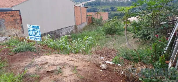 Terreno / Lote / Condomínio à venda, 275m² no Residencial Interlagos, Apucarana