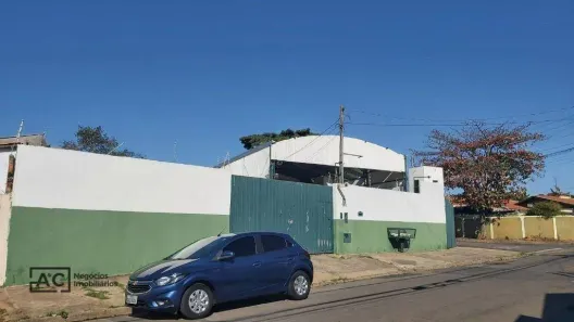 Galpão / Depósito / Armazém à venda, 378m² no Jardim do Bosque, Hortolândia