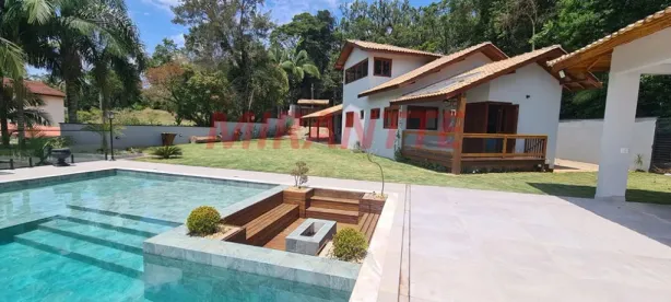 Sobrado com 3 Quartos para venda ou aluguel, 450m² no Roseira, Mairiporã