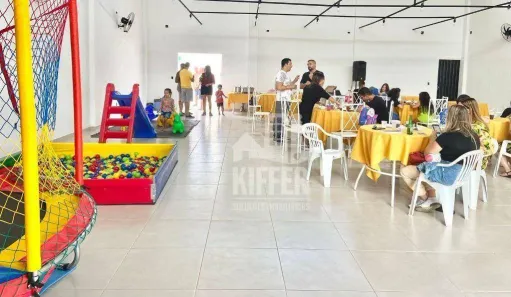 Galpão / Depósito / Armazém à venda, 180m² no Jardim Atlântico Central (Itaipuaçu), Maricá