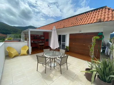 Cobertura com 4 Quartos à venda, 178m² no Itaipava, Petrópolis
