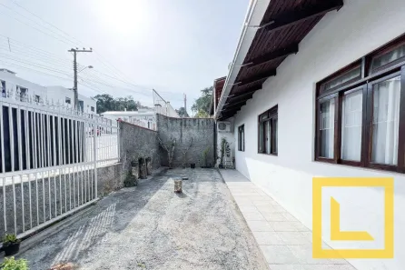 Casa com 4 Quartos à venda, 200m² no Badenfurt, Blumenau