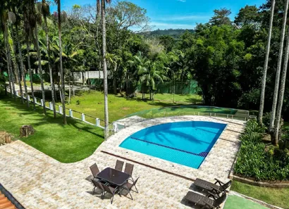 Fazenda / Sítio / Chácara com 5 Quartos à venda, 1000m² no Mombaça, Itapecerica da Serra