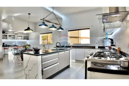 Casa com 5 Quartos à venda, 700m² no Setor Habitacional Vicente Pires - Trecho 3, Brasília