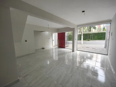 Prédio Inteiro para alugar, 200m² no Centro, Santo André