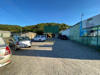 Galpão / Depósito / Armazém à venda, 700m² no Rio Tavares, Florianópolis