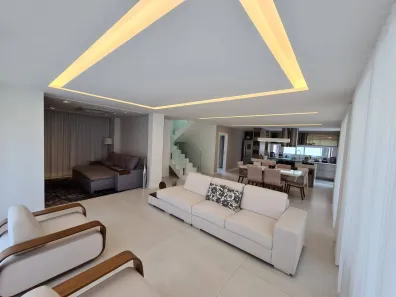 Casa de Condomínio com 4 Quartos à venda, 600m² no Busca Vida (Abrantes), Camaçari