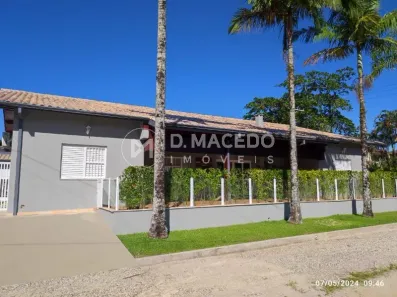 Casa com 4 Quartos para alugar, 371m² no Lagoinha, Ubatuba