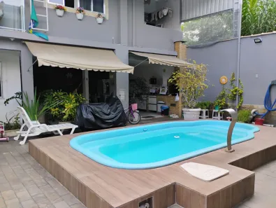 Casa com 7 Quartos à venda, 450m² no Comendador Soares, Nova Iguaçu