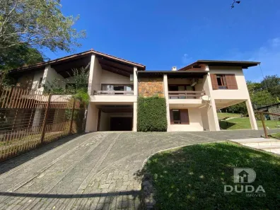 Casa com 4 Quartos para alugar, 500m² no São Simão, Criciúma