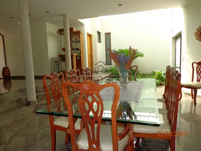 Casa com 5 Quartos para alugar, 730m² no Vila São José, São José do Rio Preto