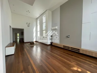 Casa de Condomínio com 3 Quartos para venda ou aluguel, 350m² no Chácaras São Carlos, Cotia