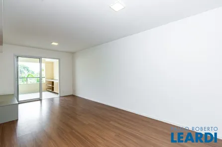 Apartamento com 3 Quartos para alugar, 87m² no Vila Emir, São Paulo