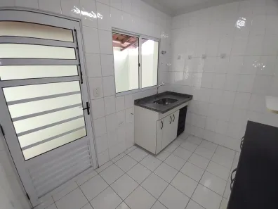 Casa de Condomínio com 2 Quartos para alugar, 115m² no Granja Viana, Cotia