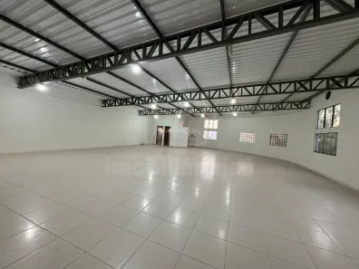 Loja / Salão / Ponto Comercial para alugar, 250m² no Chácara Braz Miraglia, Jaú