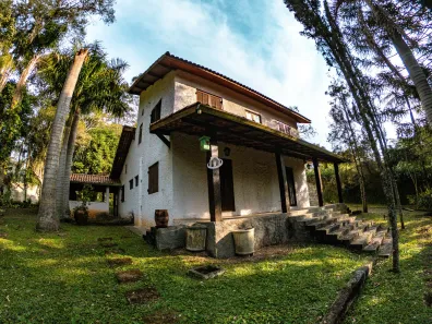 Casa com 3 Quartos à venda, 196m² no Jardim dos Ipês, Embu das Artes