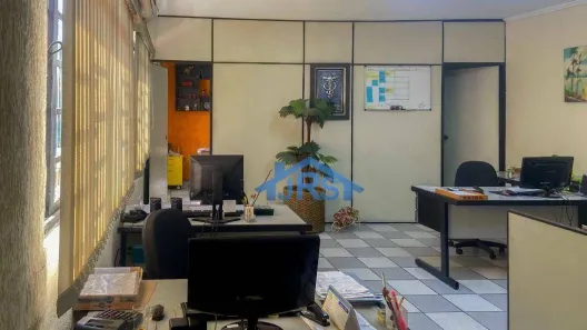 Prédio Inteiro para venda ou aluguel, 655m² no Vila Santo Antônio, Jandira