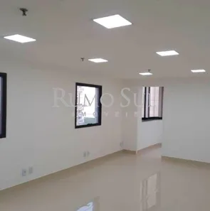 Casa Comercial para alugar, 124m² no Jardim da Luz, Embu das Artes