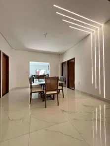 Casa de Condomínio com 3 Quartos à venda, 250m² no Região dos Lagos, Brasília