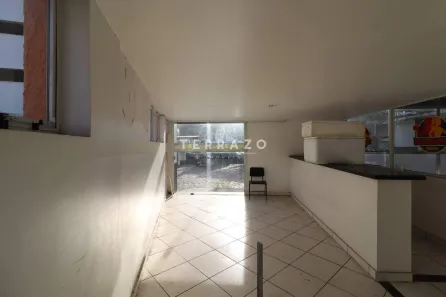 Galpão / Depósito / Armazém para alugar, 200m² no Várzea, Teresópolis