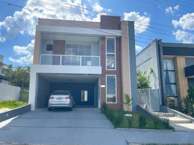 Casa de Condomínio com 3 Quartos para alugar, 200m² no Ponta Negra, Manaus
