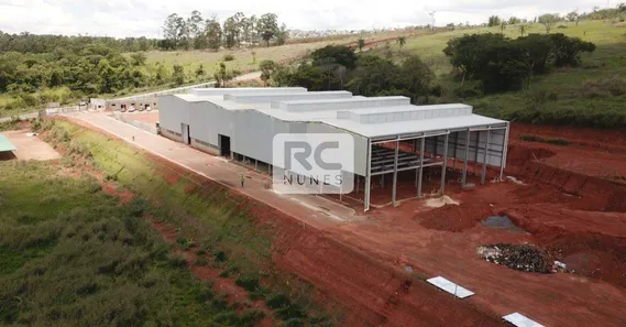 Galpão / Depósito / Armazém para alugar, 914m² no Santa Clara B, Vespasiano
