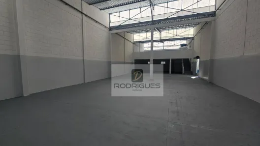 Galpão / Depósito / Armazém para alugar, 625m² no Conceição, Diadema