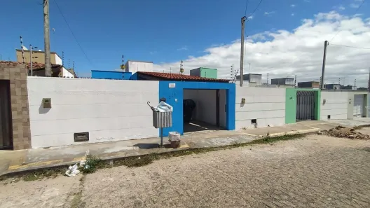 Casa com 2 Quartos para alugar, 72m² no Nova Esperança, Parnamirim