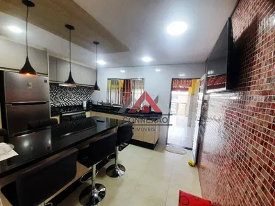 Sobrado com 3 Quartos à venda, 187m² no Jardim do Papai, Ferraz de Vasconcelos