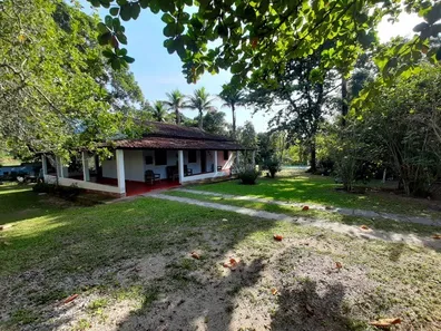 Fazenda / Sítio / Chácara com 3 Quartos à venda, 9000m² no Agro Brasil, Itaboraí
