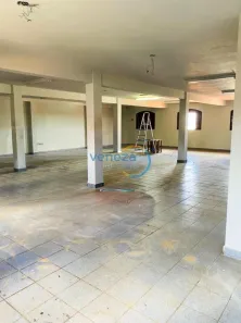Conjunto Comercial / Sala para alugar, 240m² no Jardim Riviera, Cambé