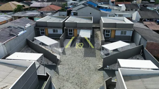 Casa de Condomínio com 3 Quartos à venda, 60m² no Embu, Colombo