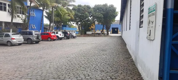 Galpão / Depósito / Armazém para venda ou aluguel, 10000m² no Vila São Luís, Duque de Caxias