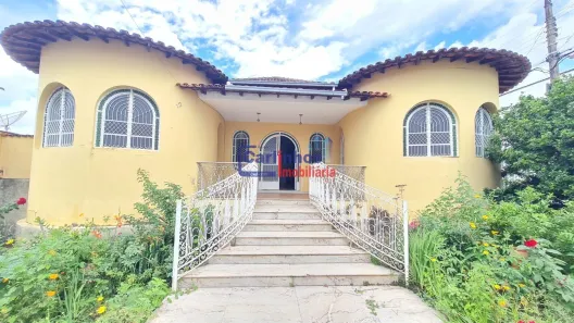 Casa com 7 Quartos à venda, 550m² no Centro, Florestal