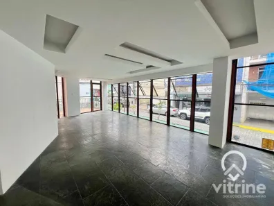 Loja / Salão / Ponto Comercial à venda, 44m² no Centro, Nova Friburgo