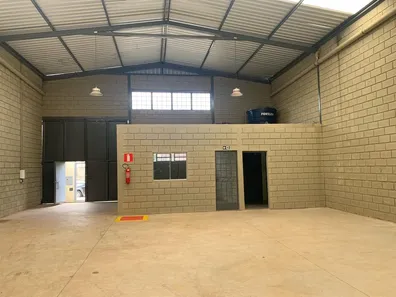 Galpão / Depósito / Armazém à venda, 340m² no Jardim Canadá, Nova Lima
