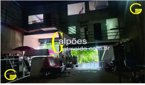 Galpão / Depósito / Armazém à venda, 420m² no Parque Santa Teresa, Carapicuíba